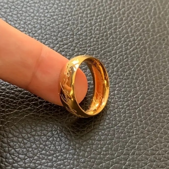 🌻3 For $15🌻 Lord Of The Finger Rings - Smeagol's Precious - Size 7 Ring - Picture 3 of 3
